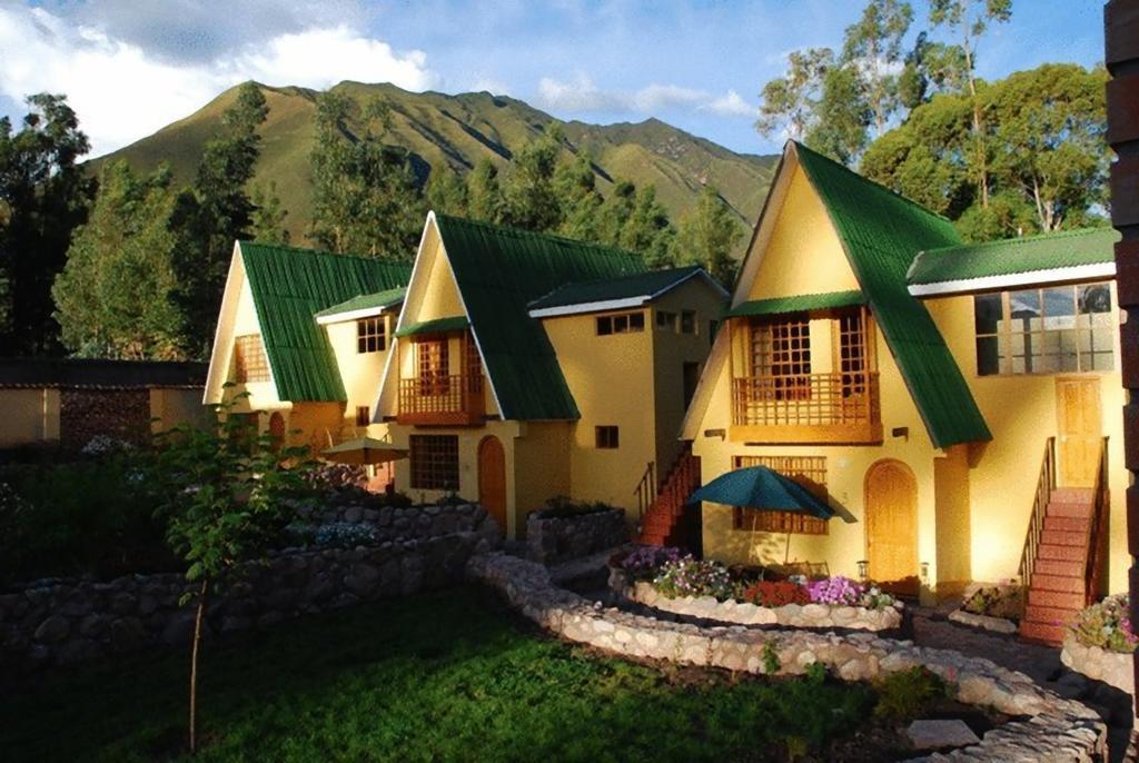 Amaru Valle Hotel Urubamba Bagian luar foto