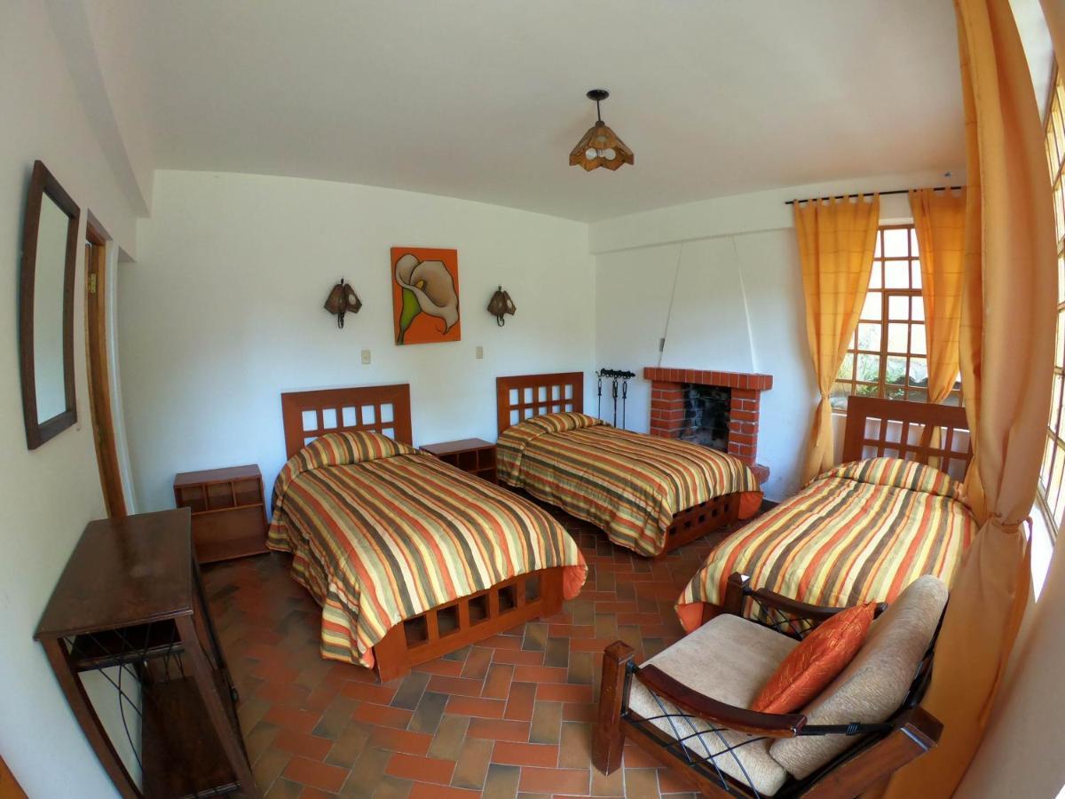 Amaru Valle Hotel Urubamba Bagian luar foto