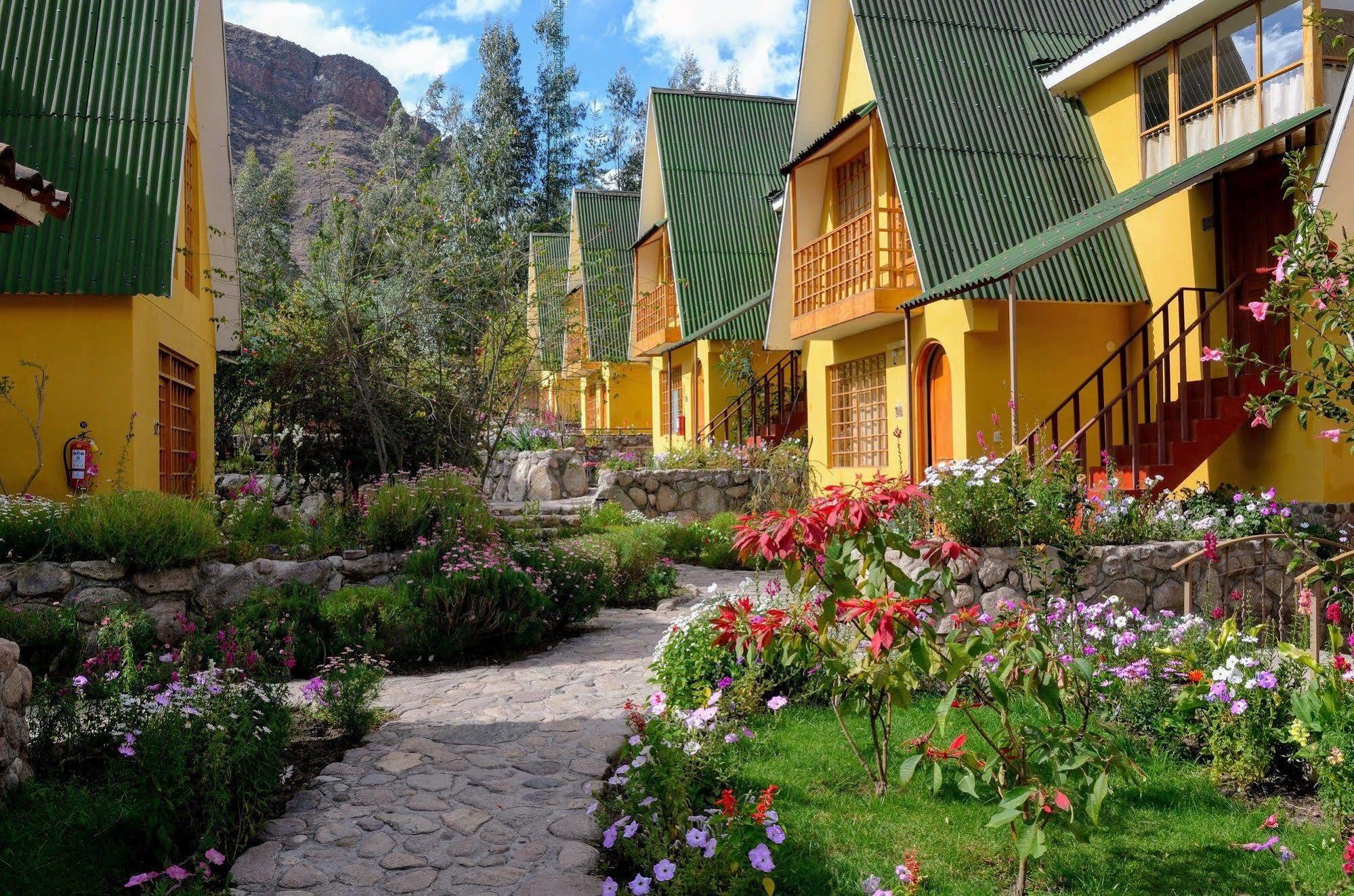 Amaru Valle Hotel Urubamba Bagian luar foto