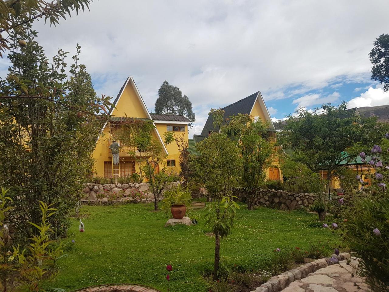 Amaru Valle Hotel Urubamba Bagian luar foto