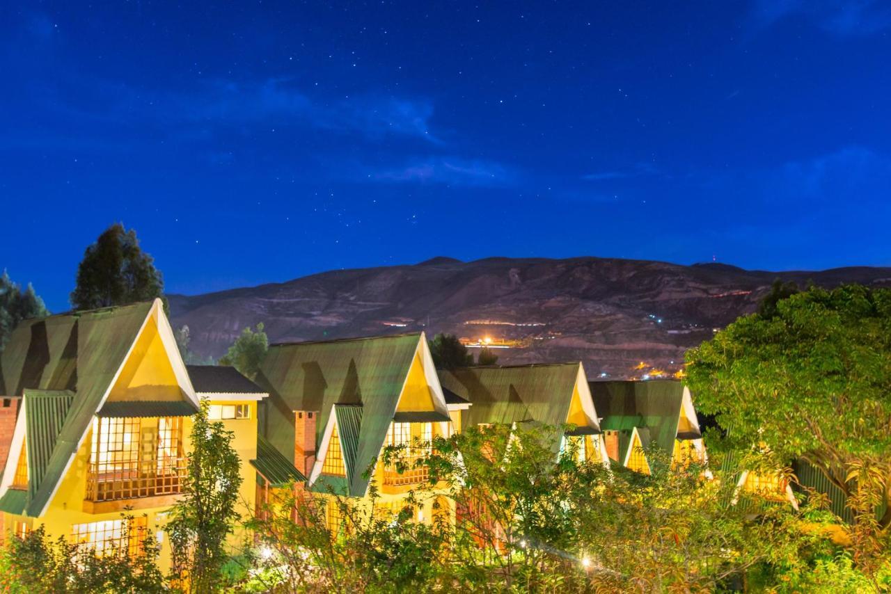 Amaru Valle Hotel Urubamba Bagian luar foto